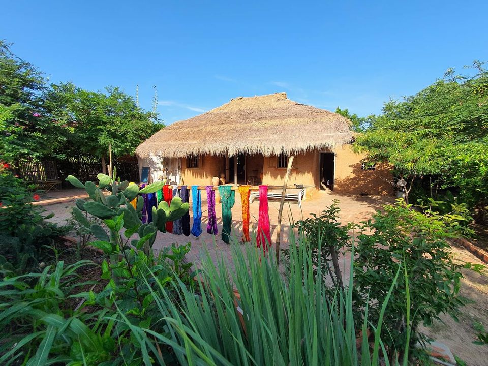 Tinkle Painting cùng các bạn Chăm